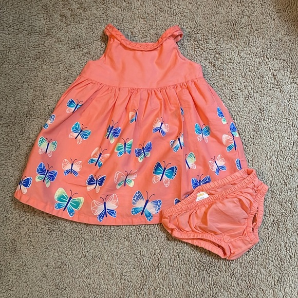 Bundle of Baby girl 0-3 months clothes, very gently used. - Picture 8 of 16